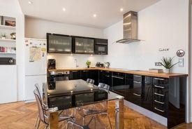 Saxe & the City: Cuisine entièrement équipée et très fonctionnelle